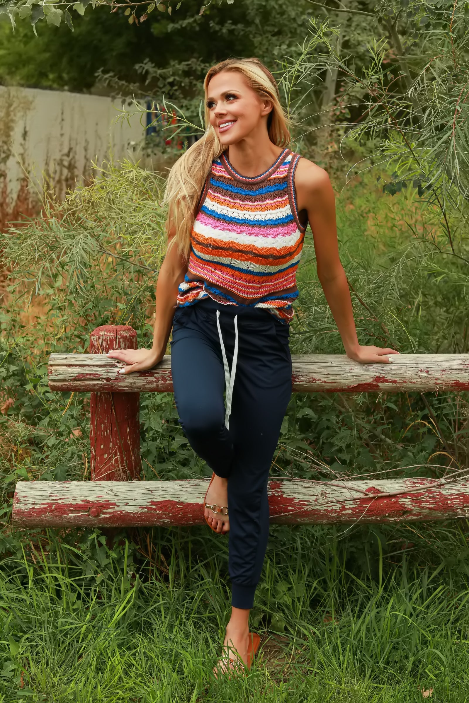 Giving the Run Around Joggers in Navy