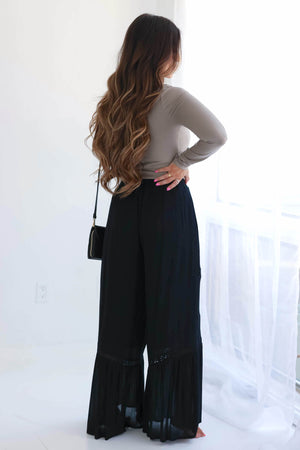 Take A Closer Look Pants - Black closet candy 3