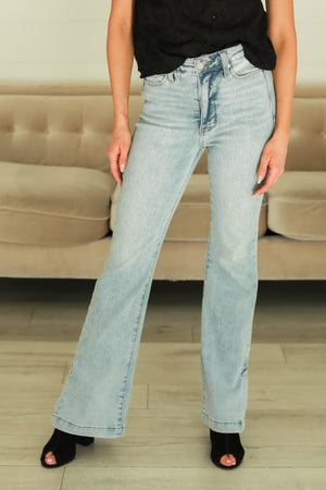 JUDY BLUE Vintage Contour Bootcut Jeans - Light Wash, Closet Candy, 6