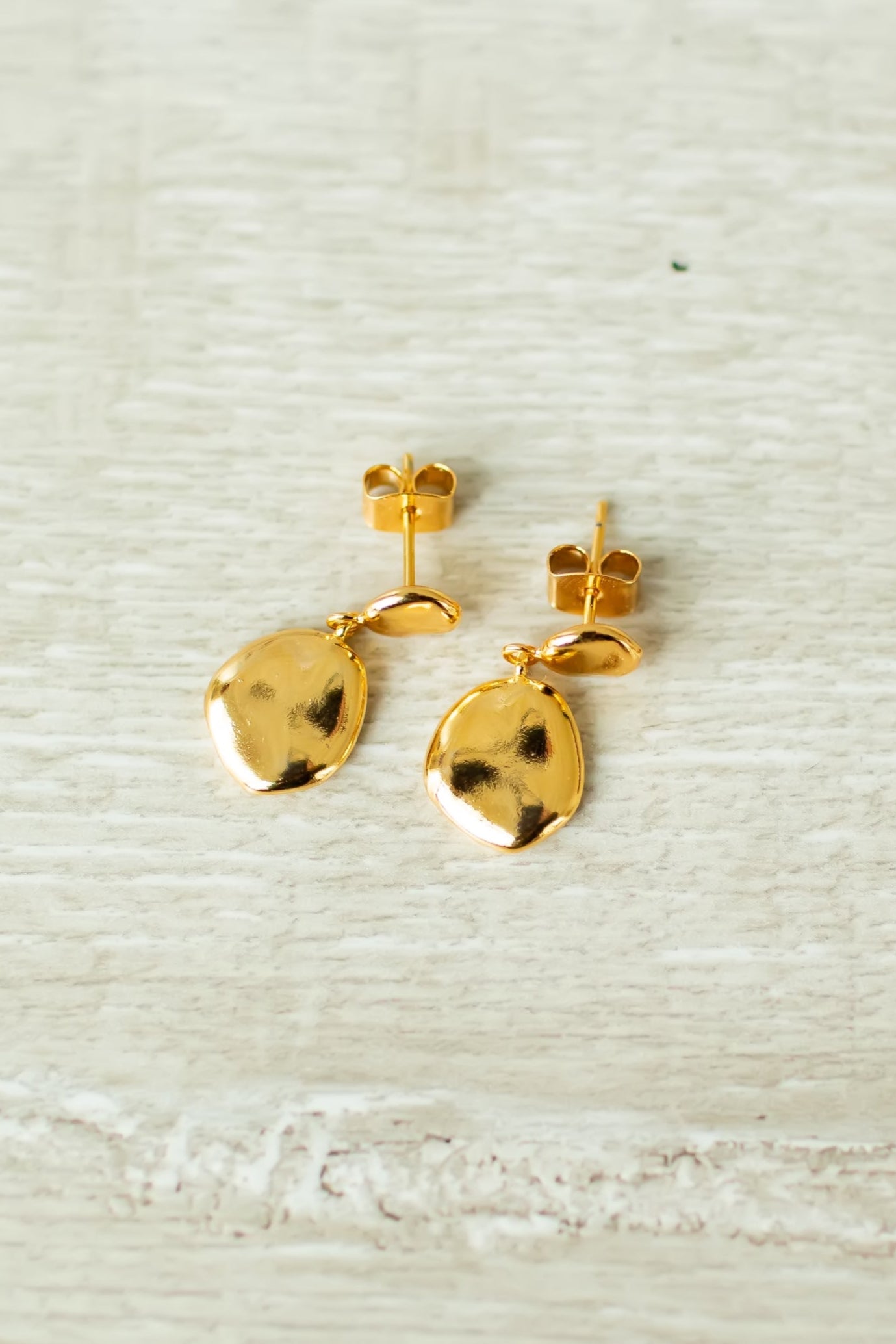 Molten Beauty Drop Earrings - Gold, Closet Candy, 1