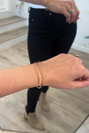 Never Let Go Arm Cuff, Gold, Closet Candy, Rachel Fit Video