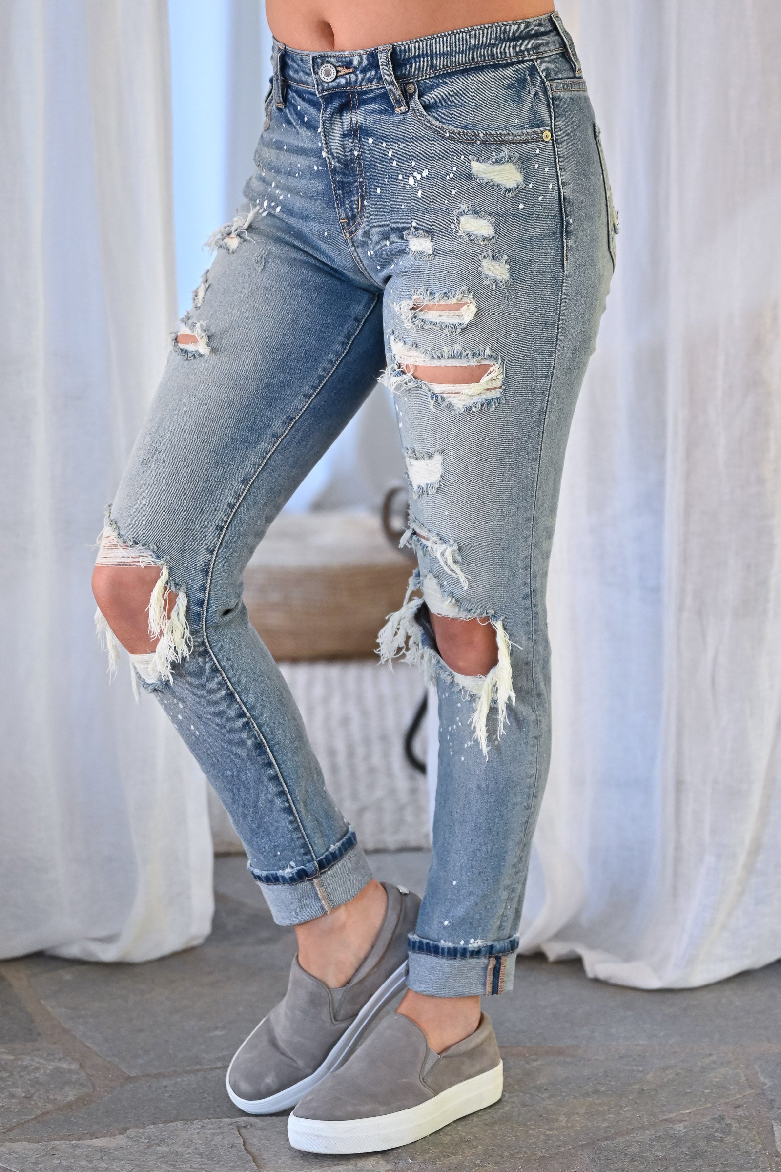 KAN CAN Jenna Distressed Skinny Jeans - Light Wash womens trendy paint splatter high rise distressed denim closet candy front